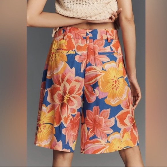 NWT Farm Rio Linen Blend Belted Floral Bermuda Shorts - Size Medium - Picture 2 of 7